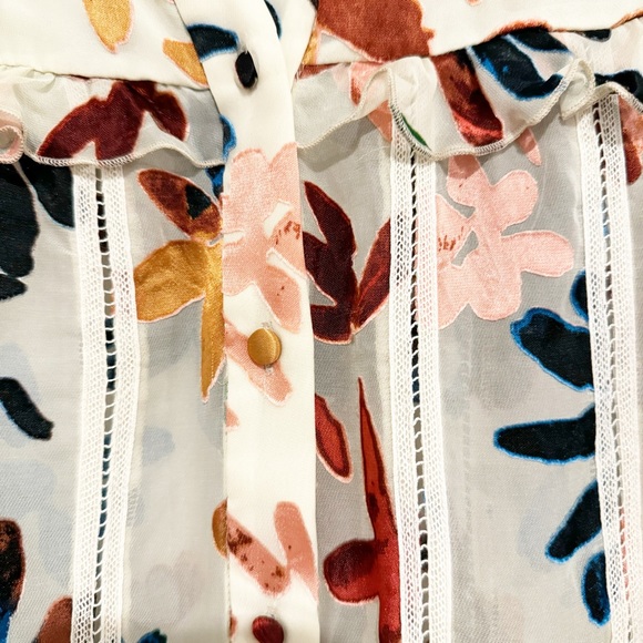 Alice + Olivia | Malinda Devore Ruffled Blouse Prisma Floral Burnout Size Small - Picture 6 of 11